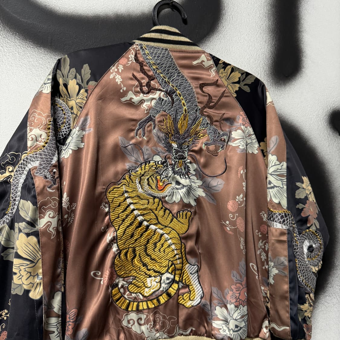 대장급 VTG 빈티지 재패니즈 오리엔탈 풀 자수 리버시블 크롭 스카잔 상품이미지5