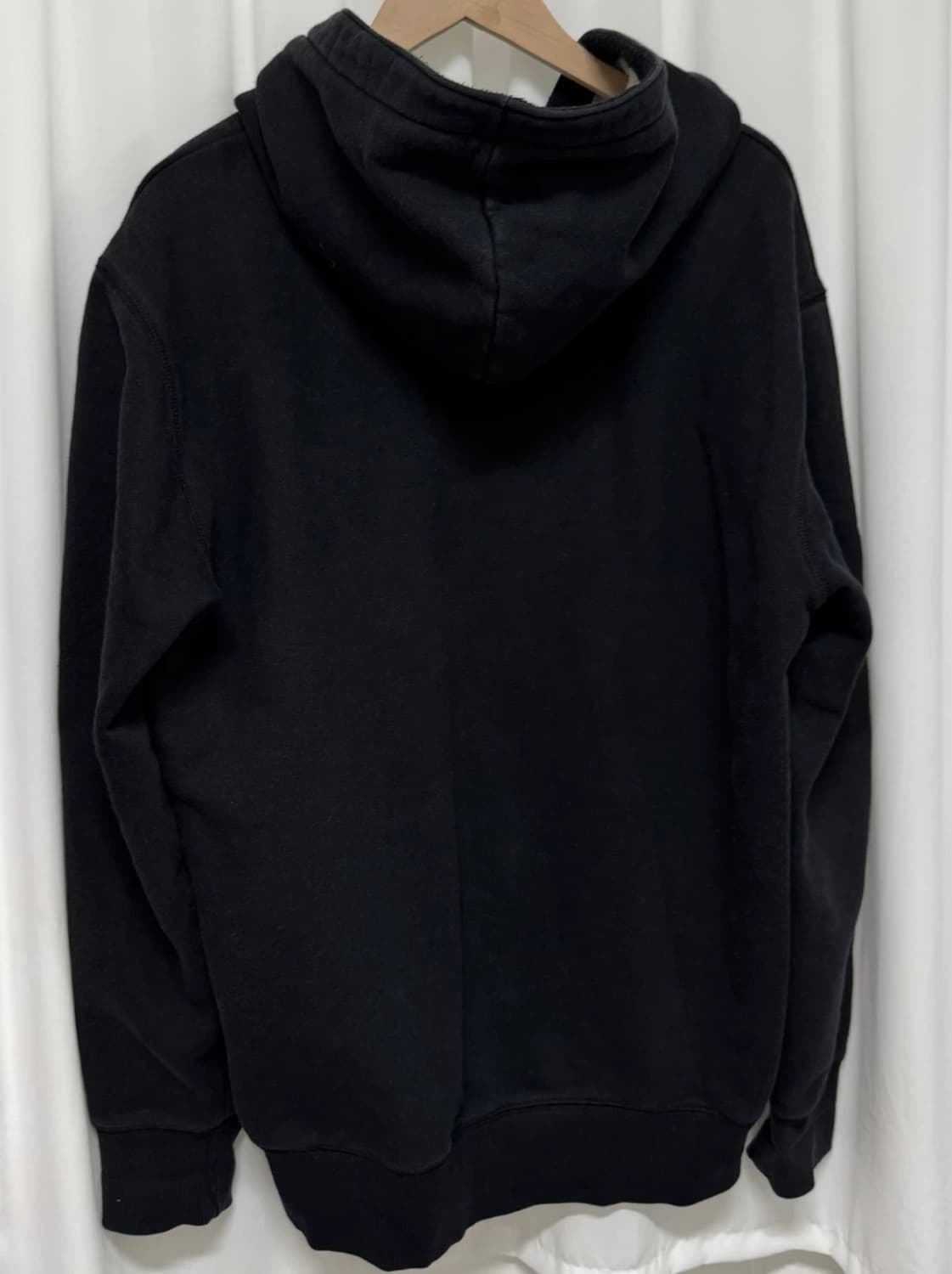 티니위니 기모 블랙 후드티 상품이미지4