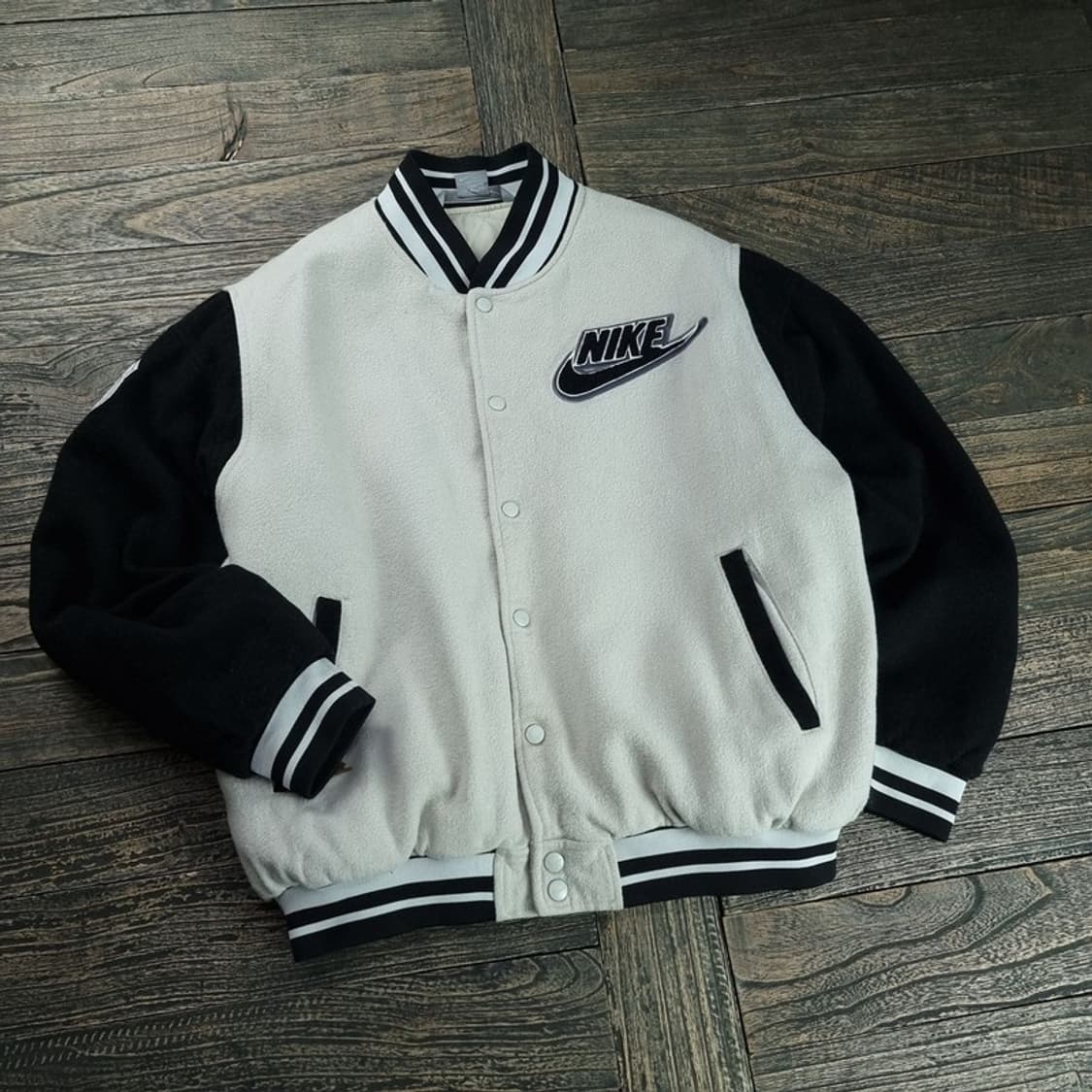 [나이키] 00'S 올드스쿨 빈티지 로고 패치 울 바시티자켓 M18827 상품이미지1