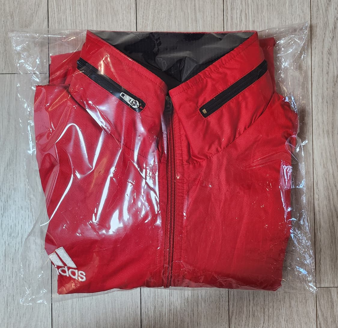 아디다스  바람막이 점퍼
●남녀공용  상품이미지1