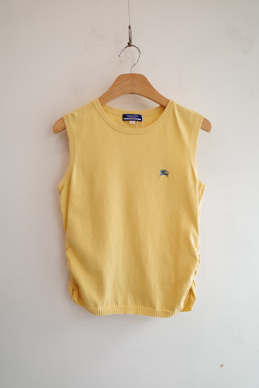 BURBERRY 버버리 블루라벨 슬리브리스 니트 상품이미지1