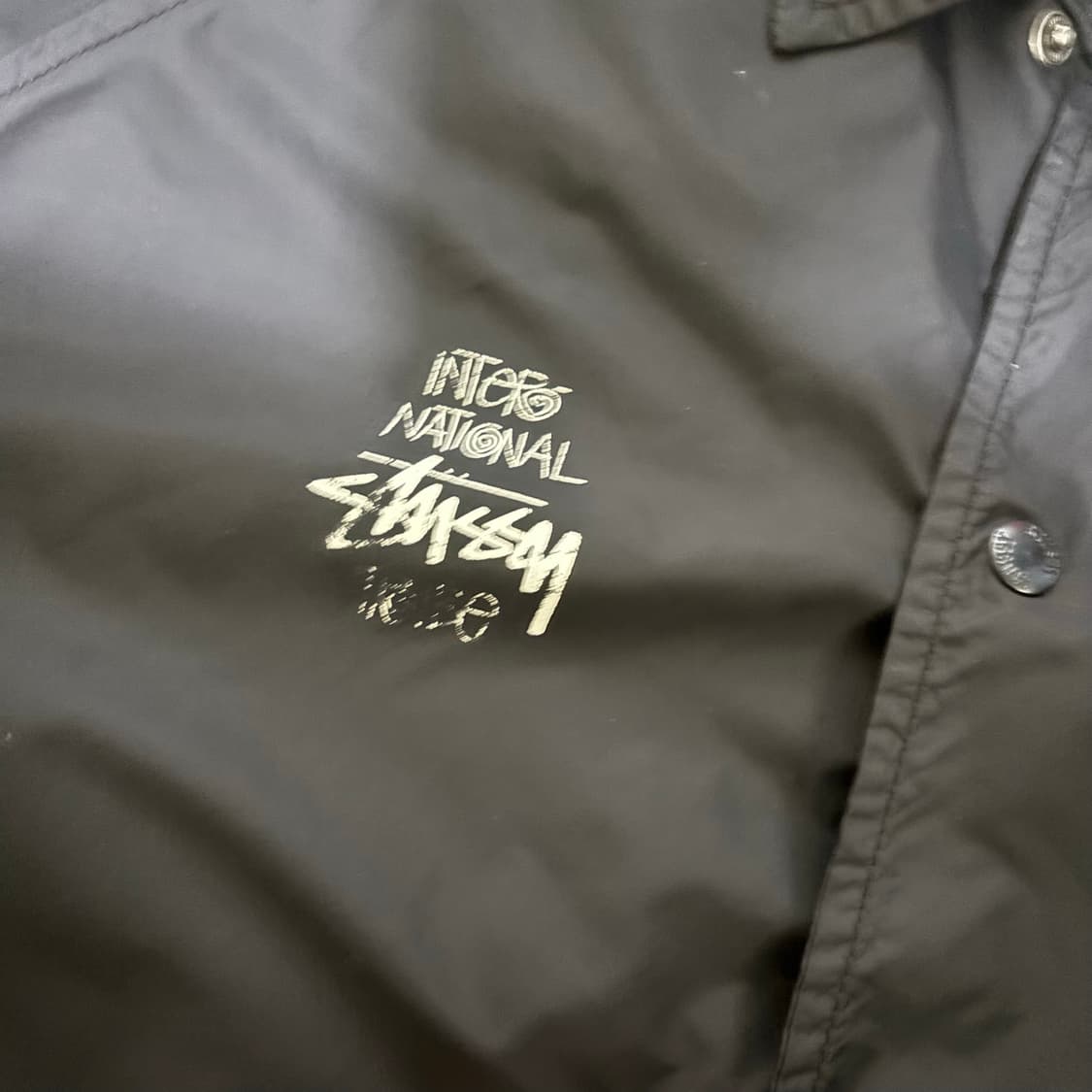 스투시(Stussy) 인터내셔널 올드스쿨 코치 자켓 (블랙) 상품이미지3