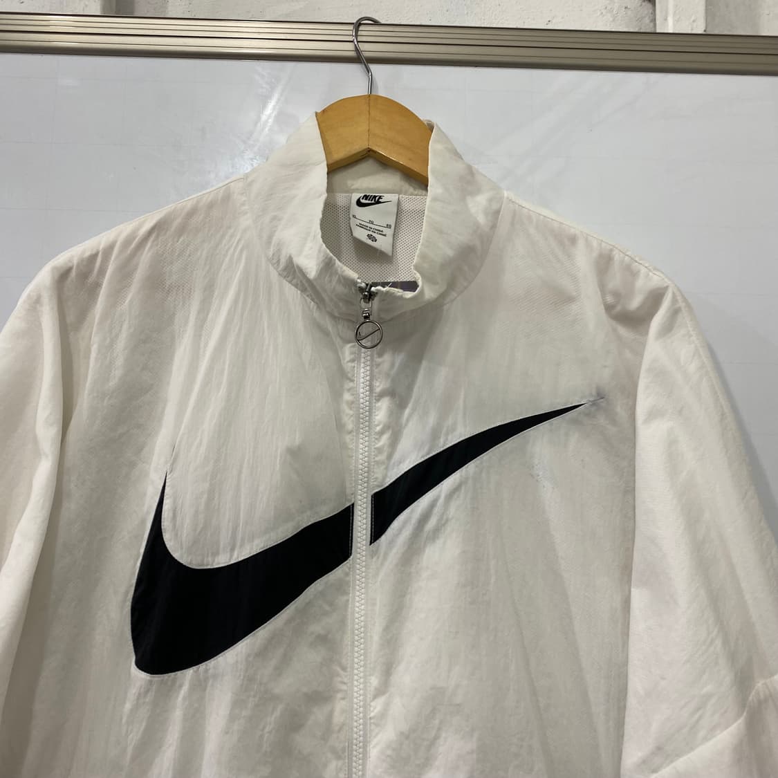 나이키 빅로고 바람막이(XL) 상품이미지3