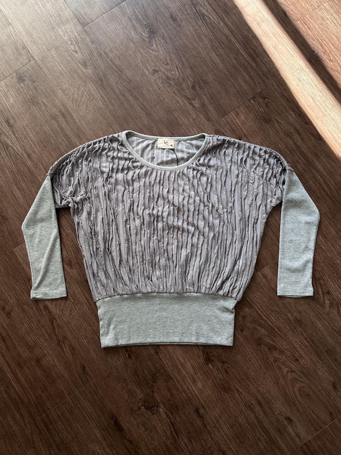 Sweet Rogue 플리츠 텍스쳐 슬리브 상품이미지5