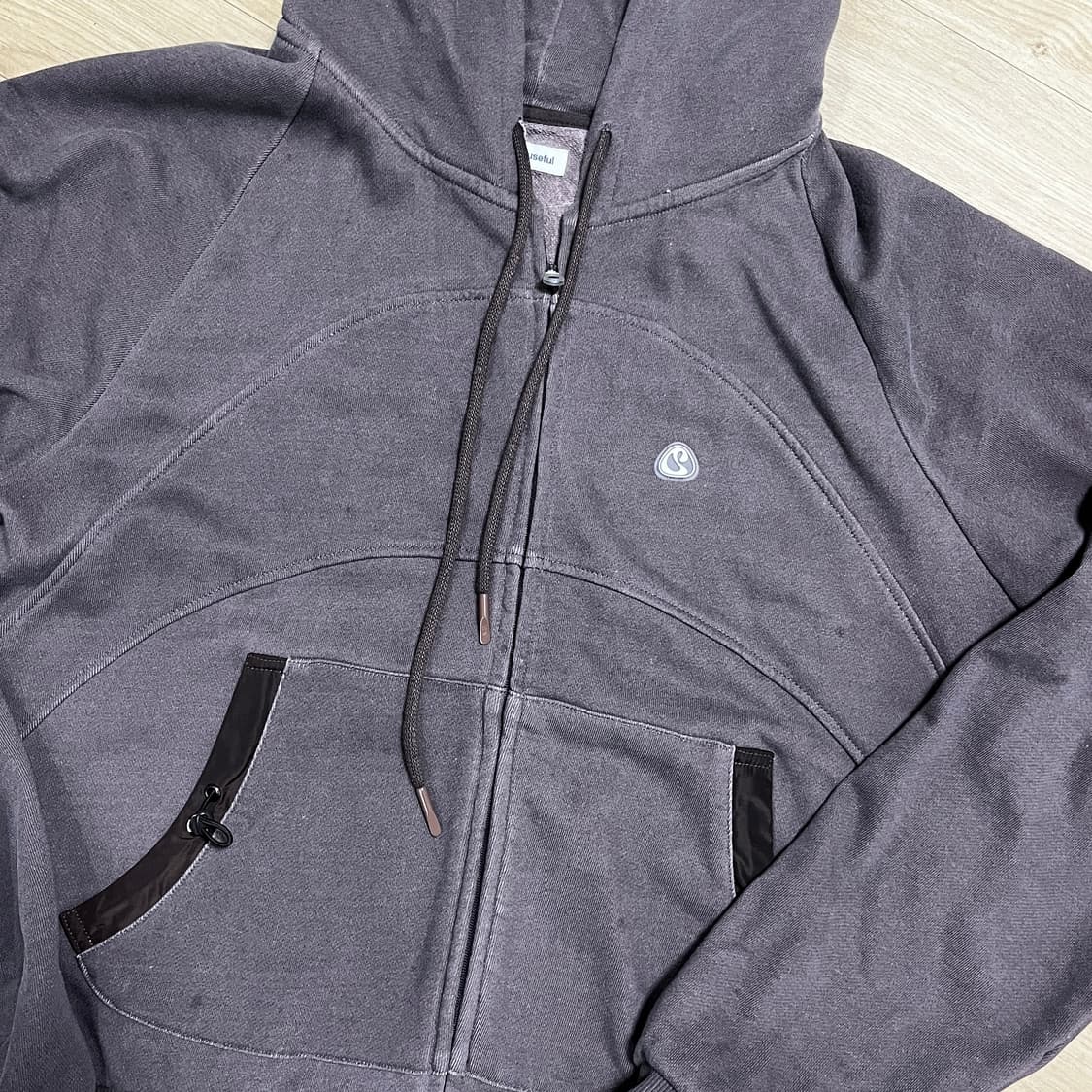 코이세이오 스트링 포켓 후드집업 와인 상품이미지3