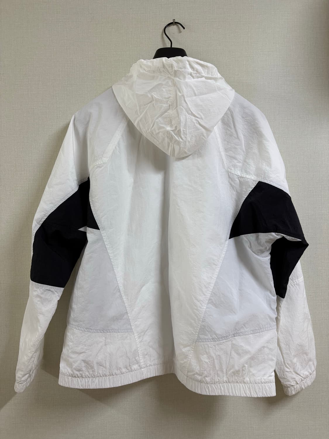 나이키 바람막이 cj4359-100 상품이미지2