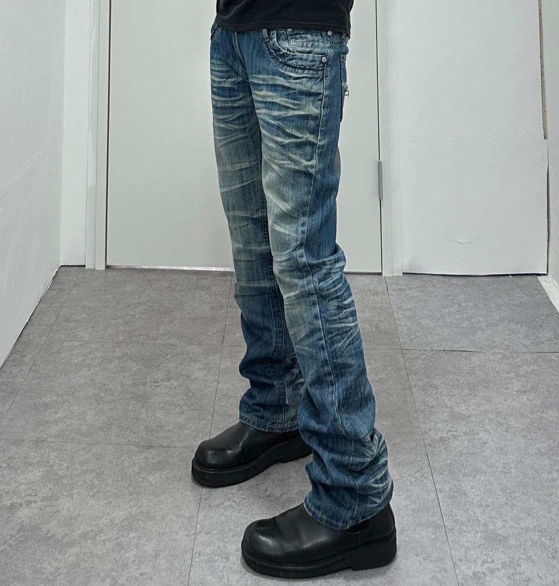 Vintage denim fade lines washing pants 상품이미지1