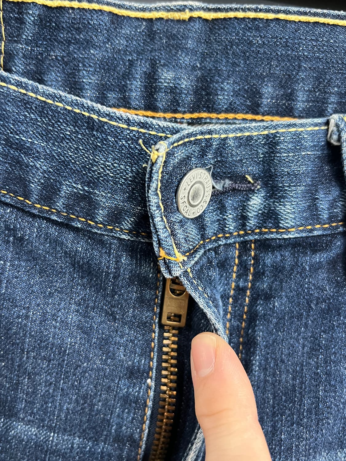 Levis 리바이스 551 워싱 진청 데님 팬츠 상품이미지4
