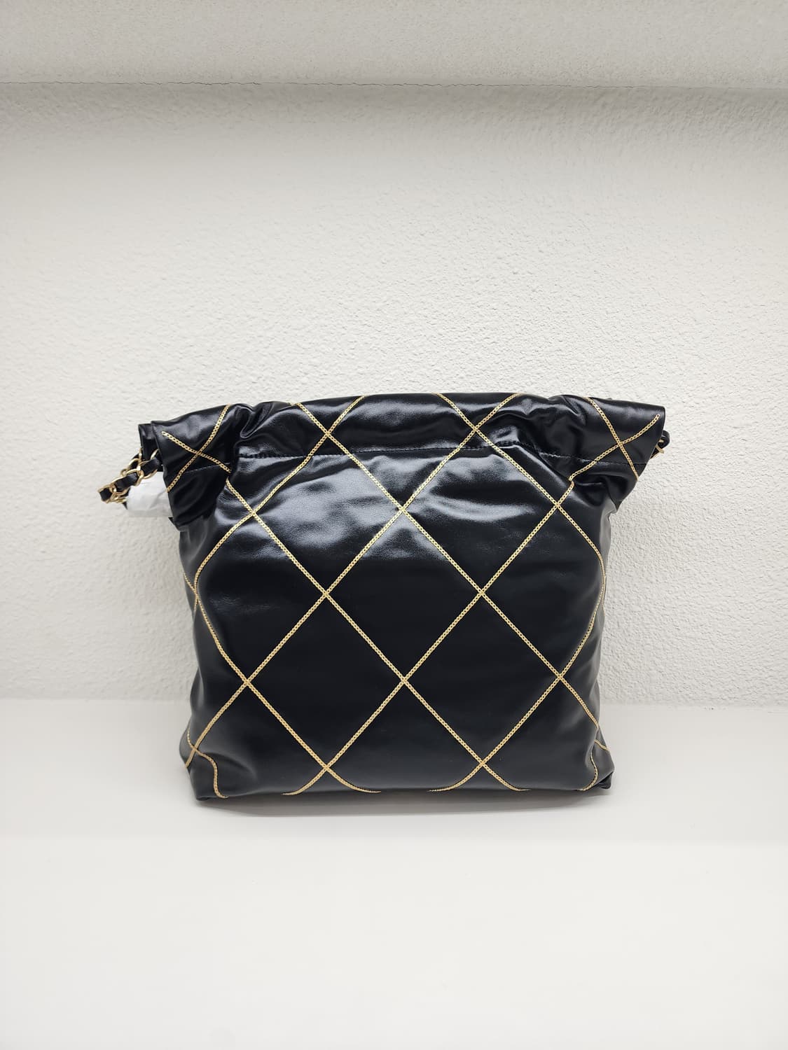 샤넬 23B AS3260 골드체인 스티치 22백 스몰 블랙 내장칩 상품이미지2