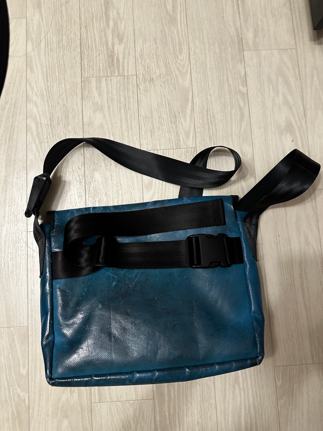 프라이탁 덱스터 파흰별 상품이미지2