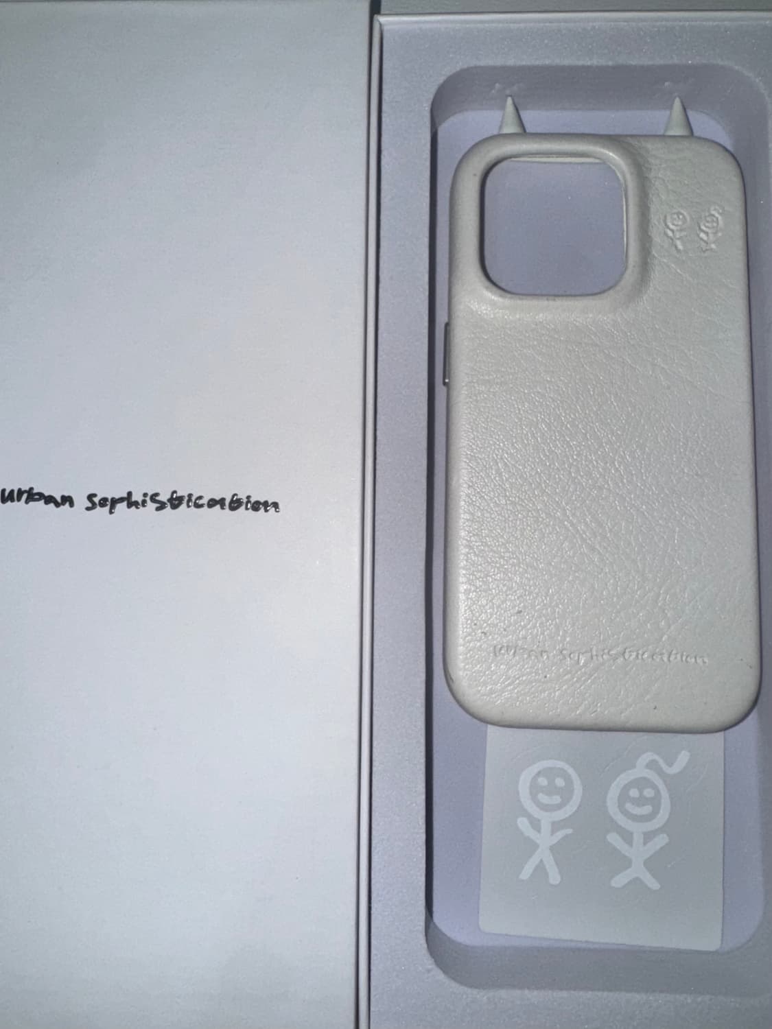 아이폰 15PRO - 어반 소피스티케이션 - CUPID IN RICE 상품이미지1