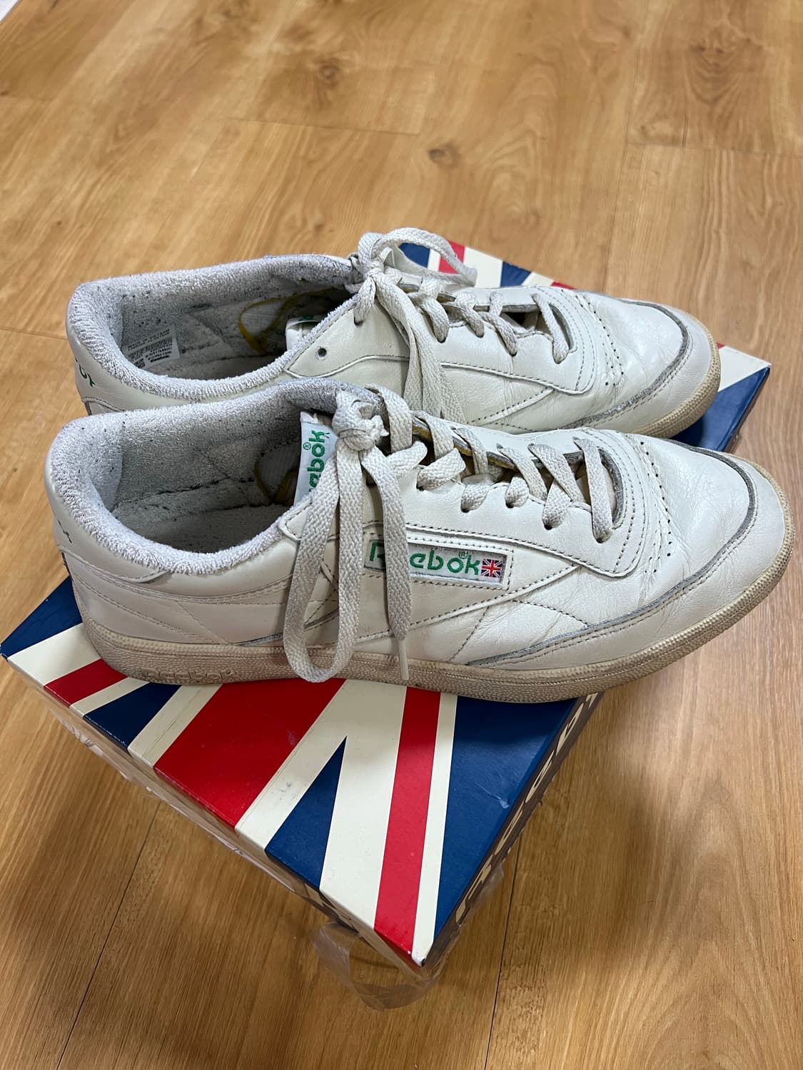 리복 클럽c 빈티지 270판매 상품이미지2