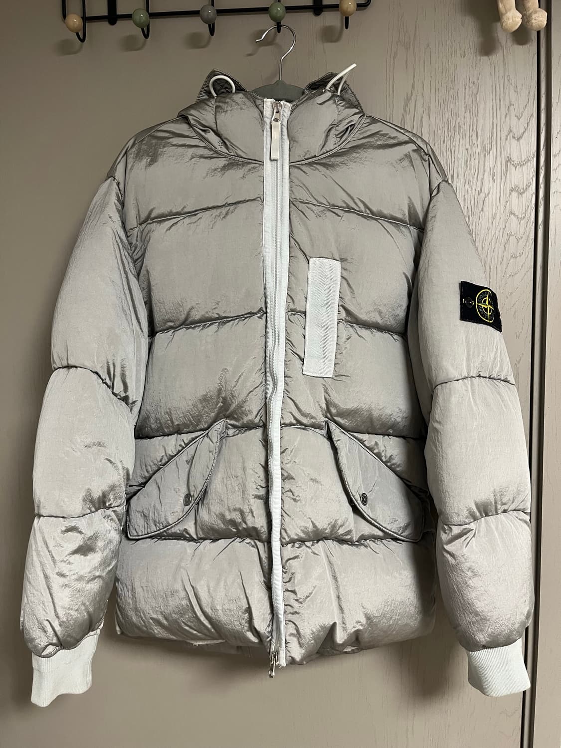 스톤타일랜드 나일론패딩 판매합니다. 상품이미지1