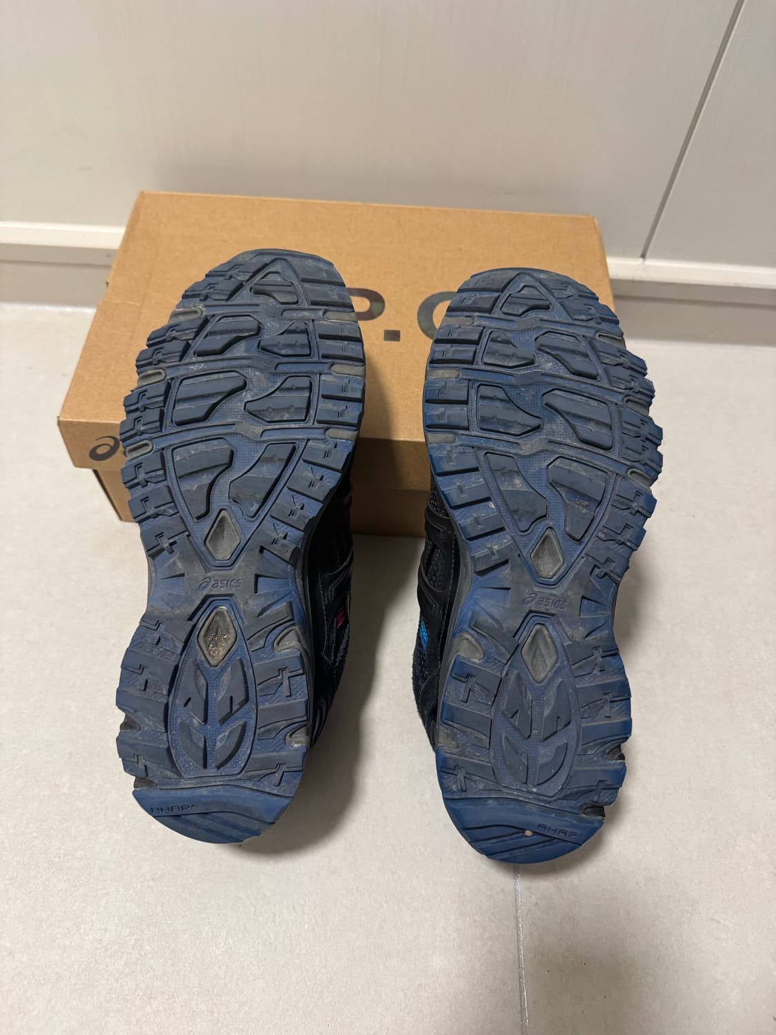 아식스 x 아파쎄 asic x apc 젤소노마 블랙 판매합니다.  상품이미지4