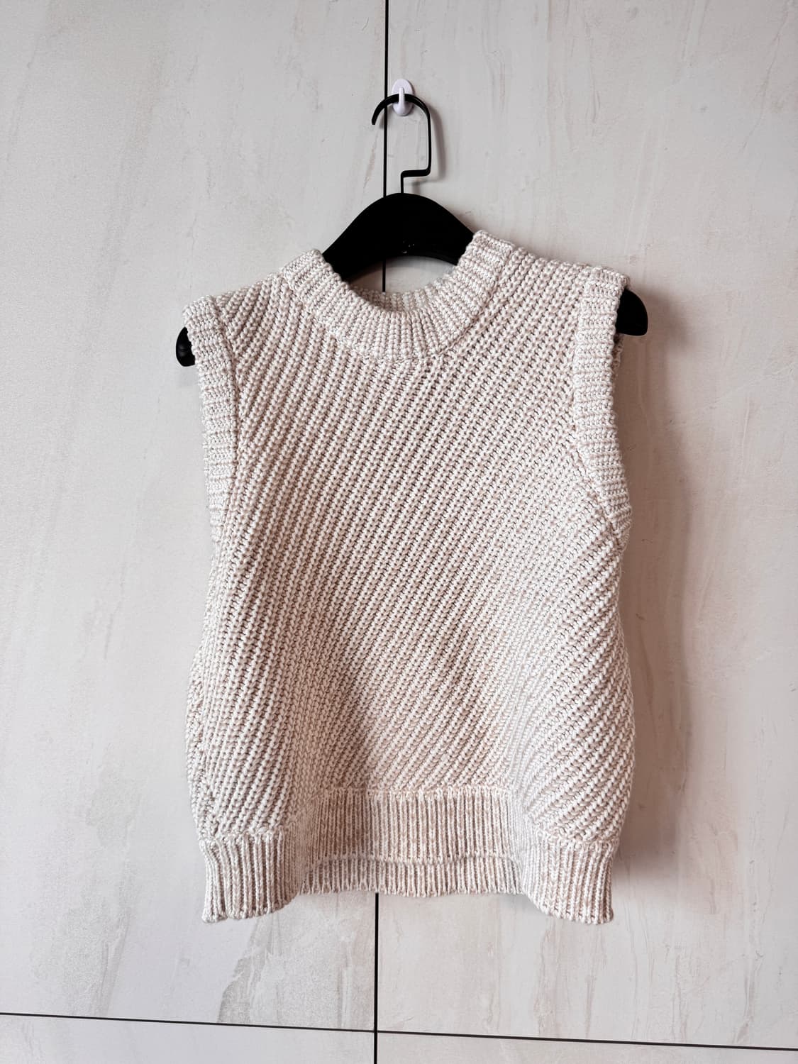 새상품 영국 브랜드DAGMAR 다그마 니트 조끼 XS 아이보리 상품이미지4