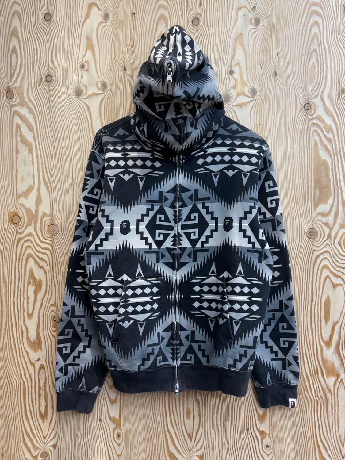 베이프 네이티브 패턴 풀집업 후드 상품이미지1