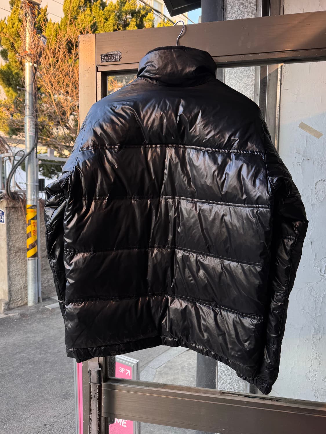 디젤 By 55DSL 유광 블랙 패딩  상품이미지3