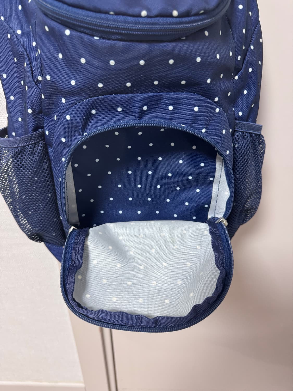 콜맨 네이비 도트 미니 백팩 상품이미지4