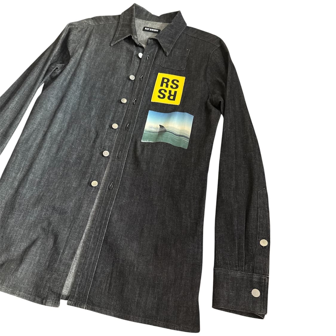 SS15 raf simons patch/shark denim shirt 상품이미지2