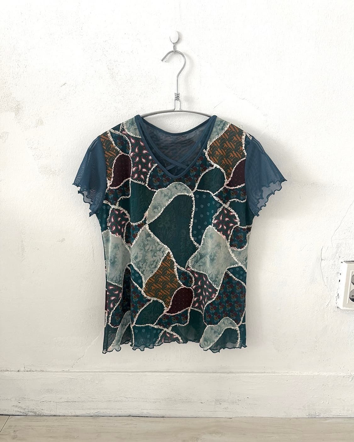 Teal Blue Designed Mesh Short Sleeve Top 상품이미지1