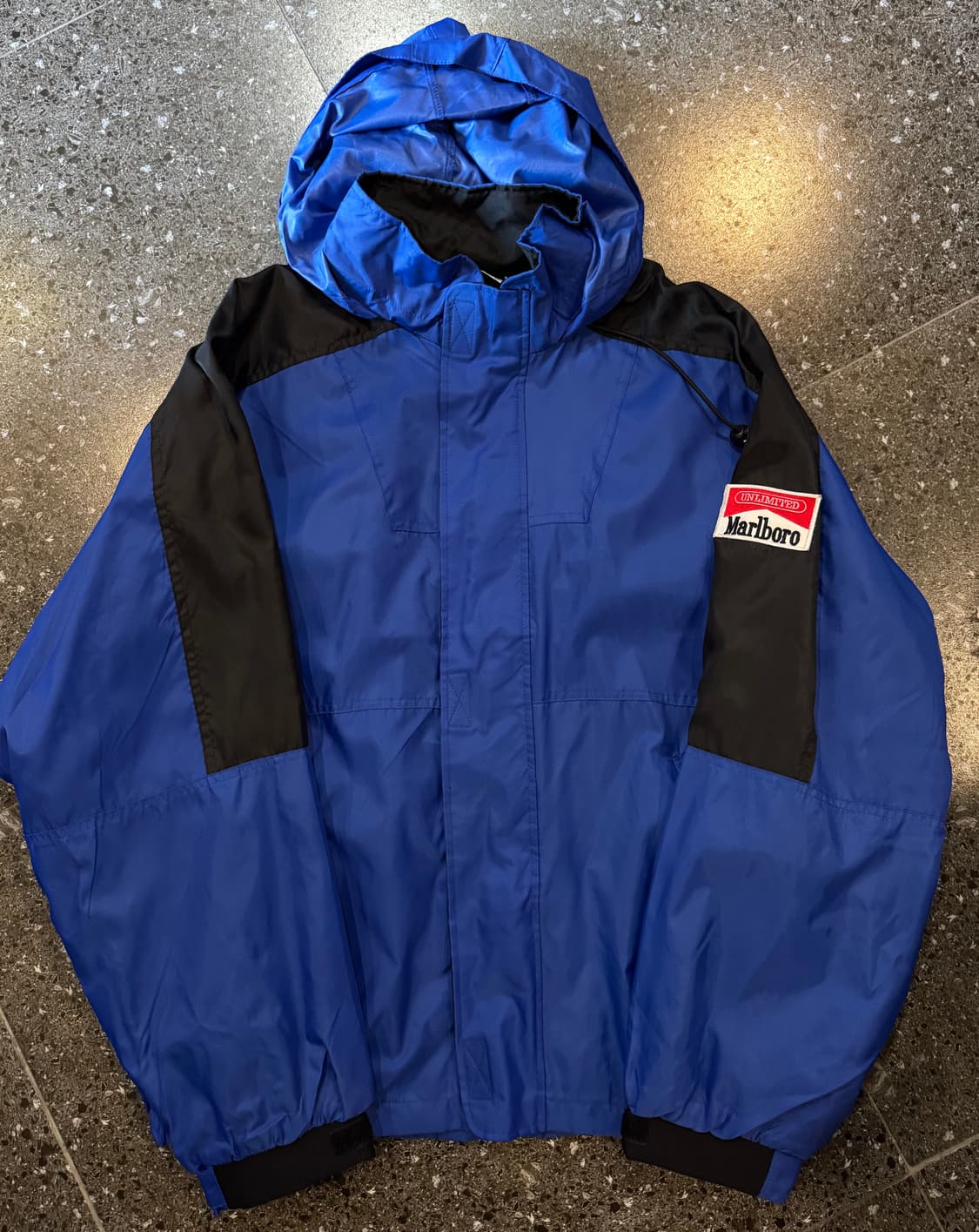 말보로 데드스탁 바람막이 상품이미지1