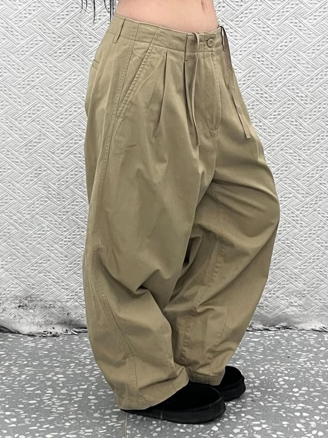 무신사스탠다드 캐주얼 핀턱 코튼팬츠 면바지 32인치 C09192 상품이미지1