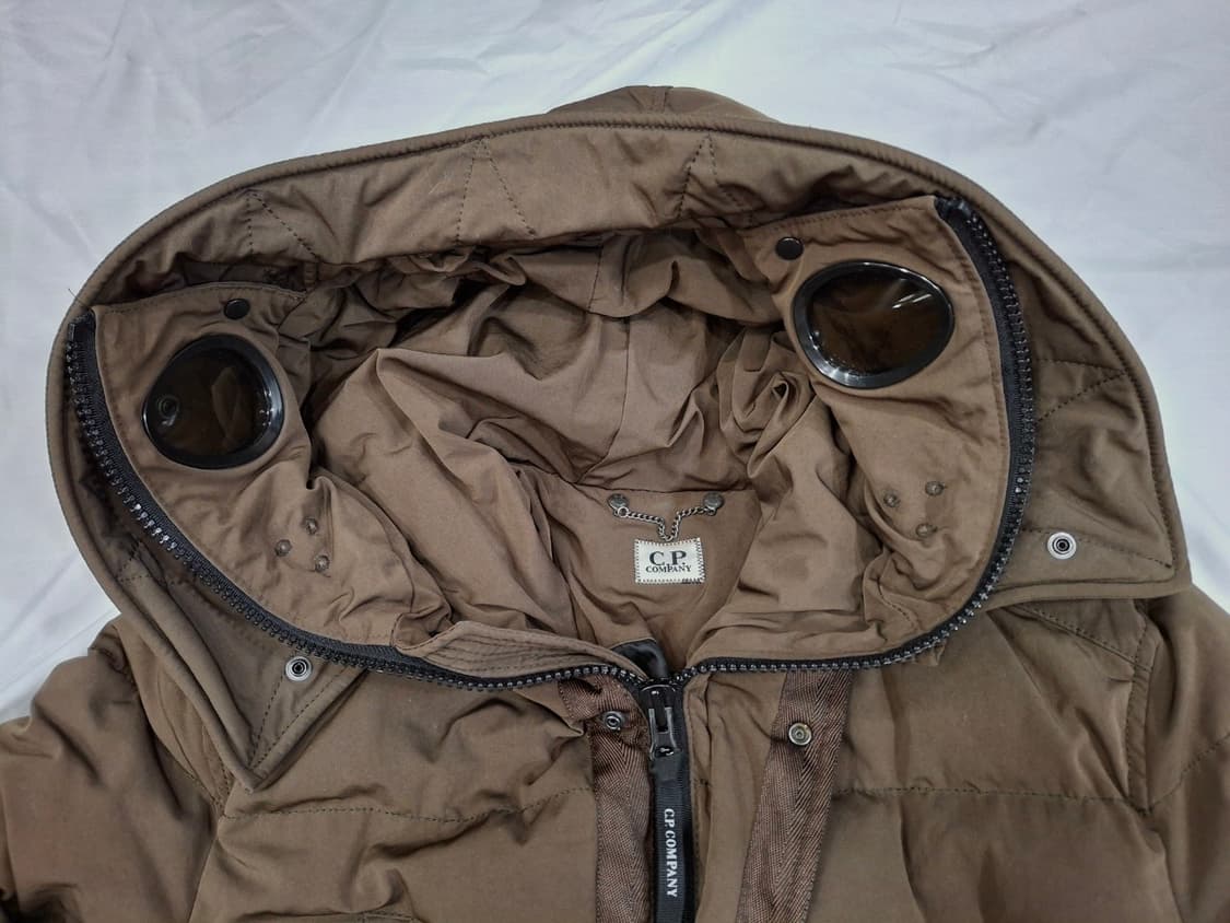 CP컴퍼니 고글 패딩 상품이미지4