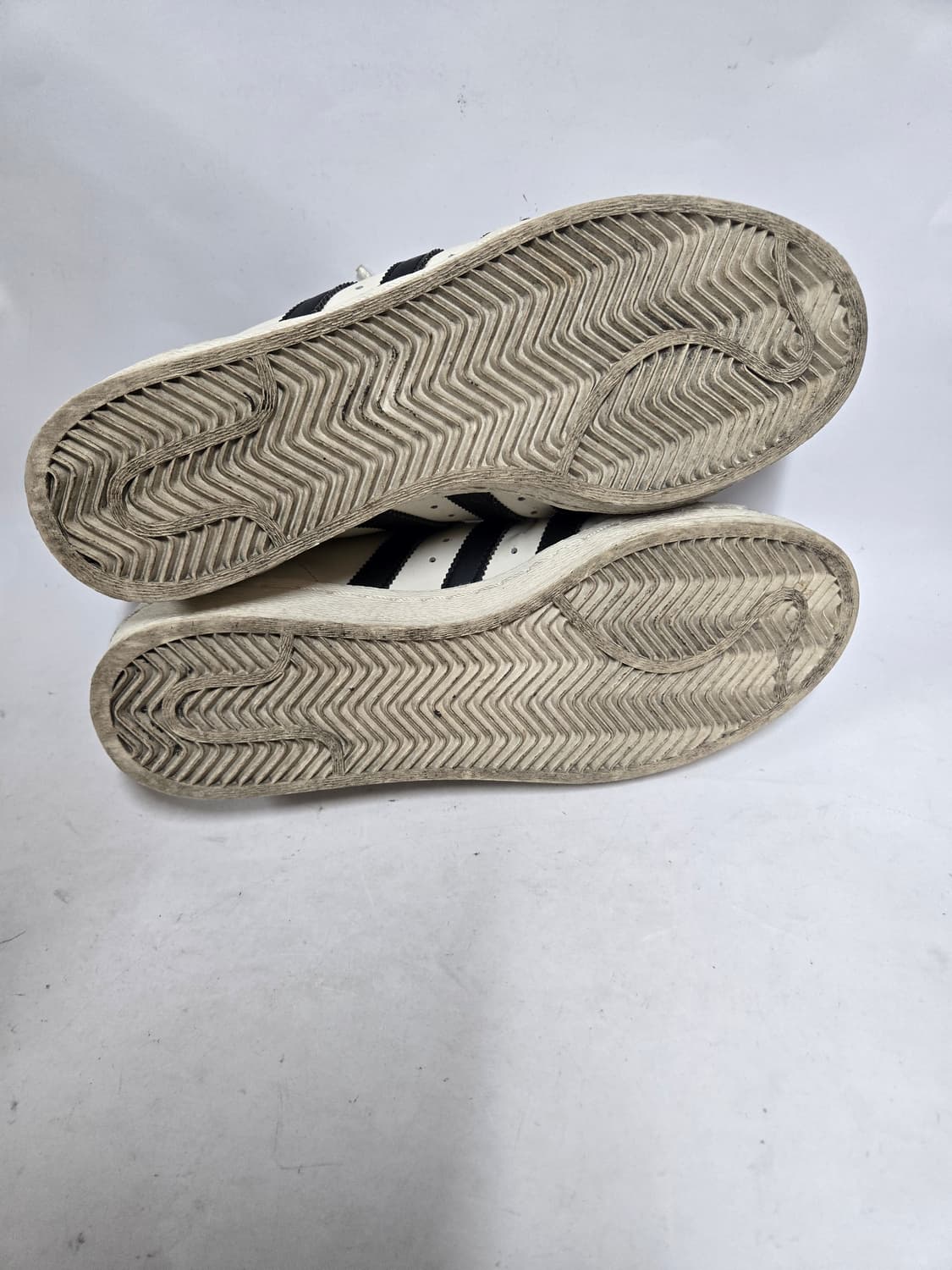 아디다스 슈퍼스타 흰검 스니커즈 270mm  상품이미지6