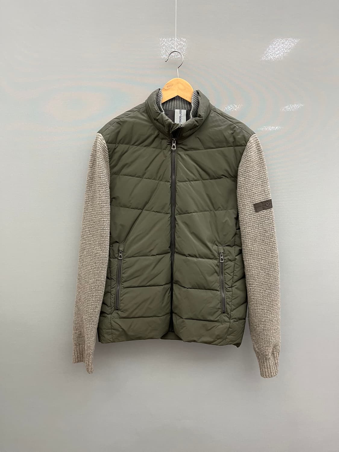 시리즈 경량 구스다운 니트패딩 상품이미지1