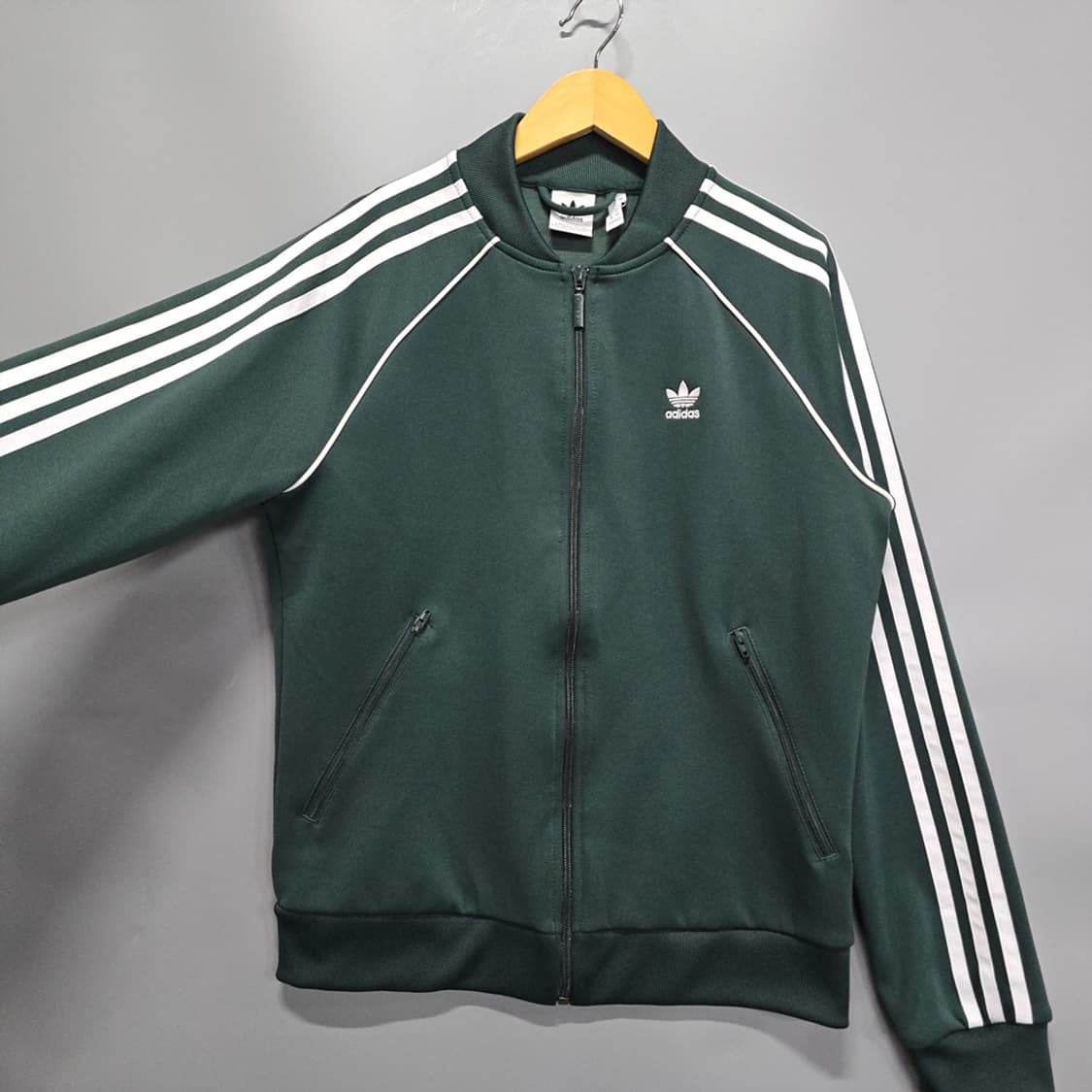 아디다스(ADIDAS) 여성용 그린 트랙탑 US S 상품이미지2