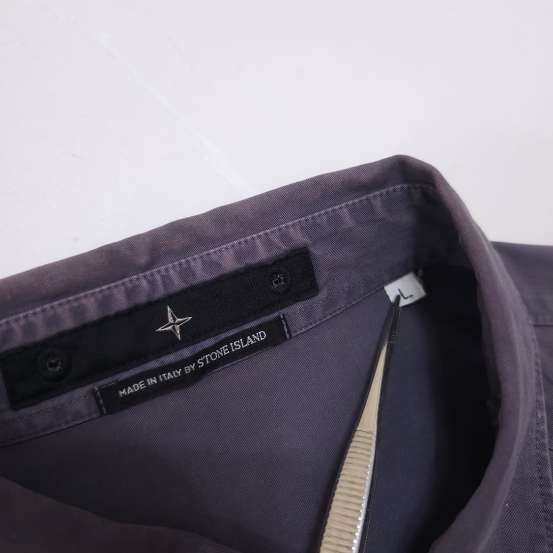 스톤아일랜드 피그먼트 멀티포켓 셔츠 상품이미지5