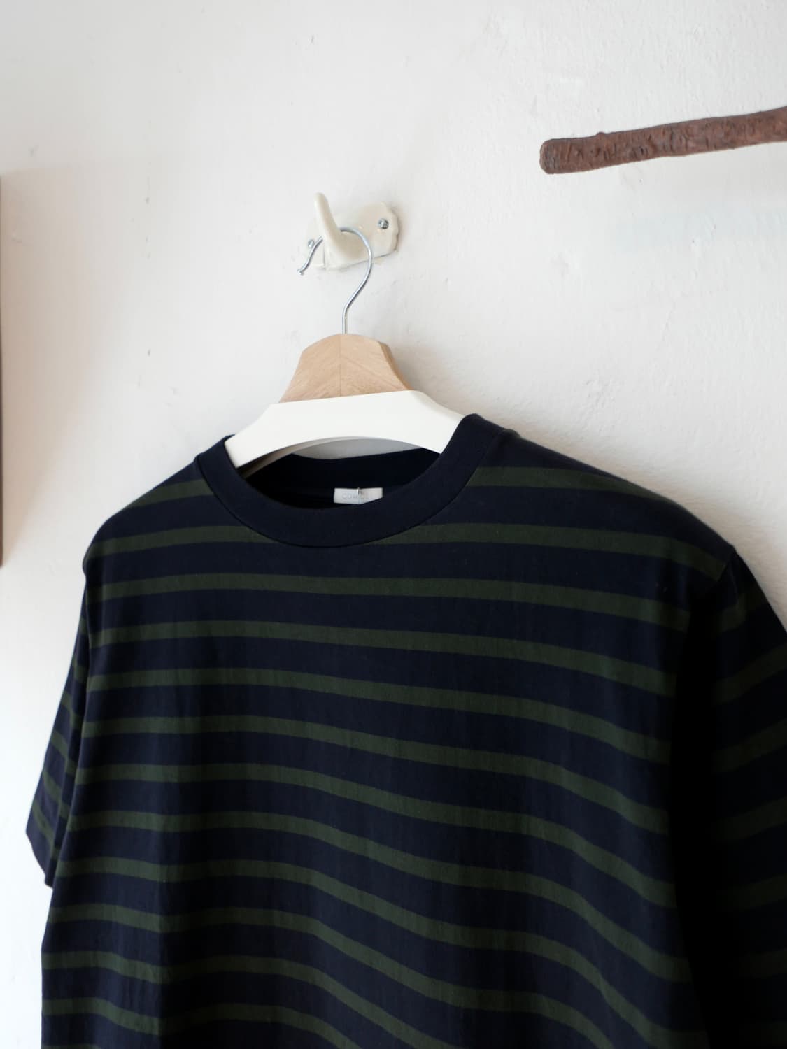 코모리 스트라이프 반팔 티셔츠 상품이미지2