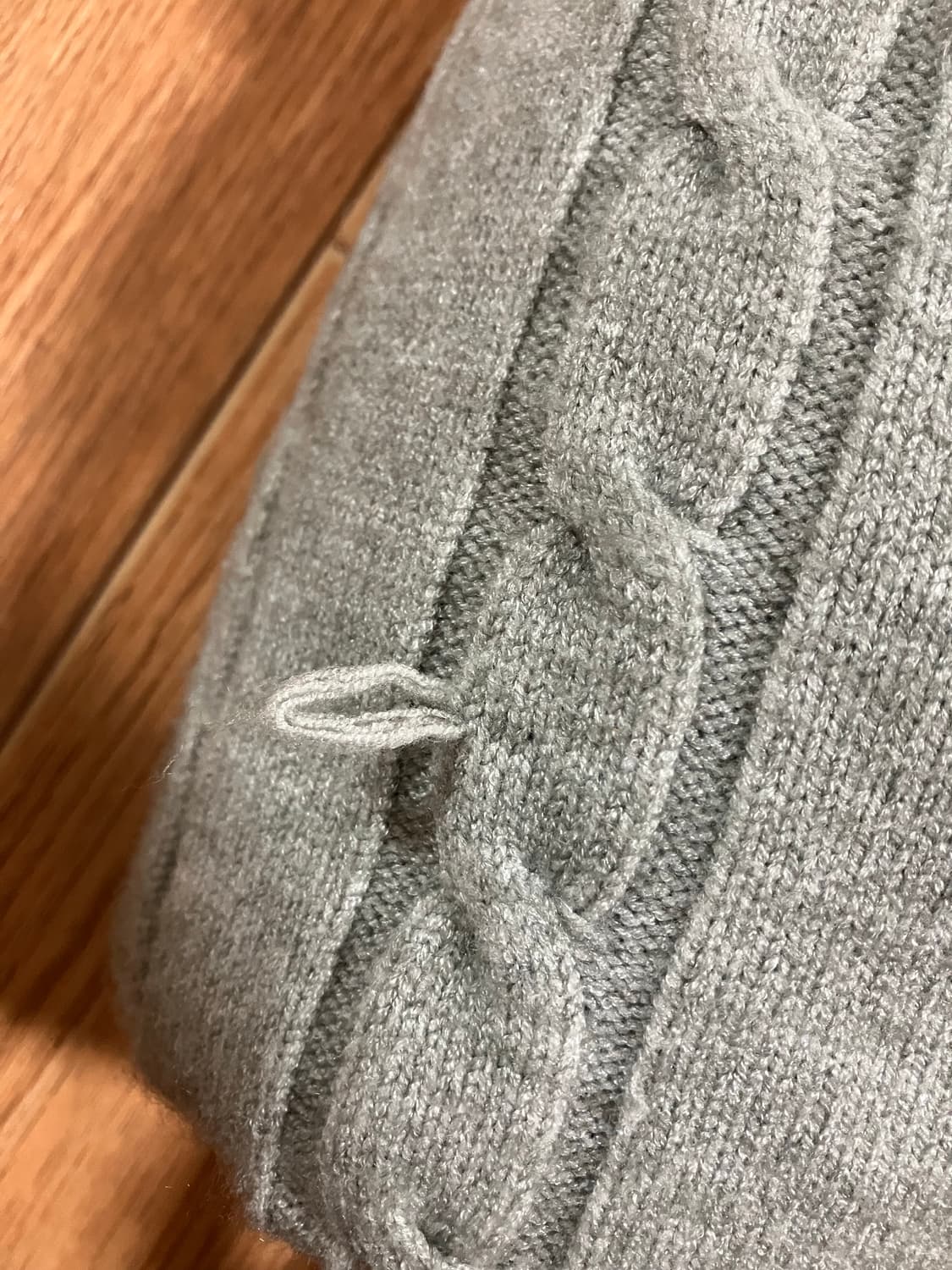 클리시어 츄츄 케이블 니트 푸퍼 그레이 패딩 상품이미지2