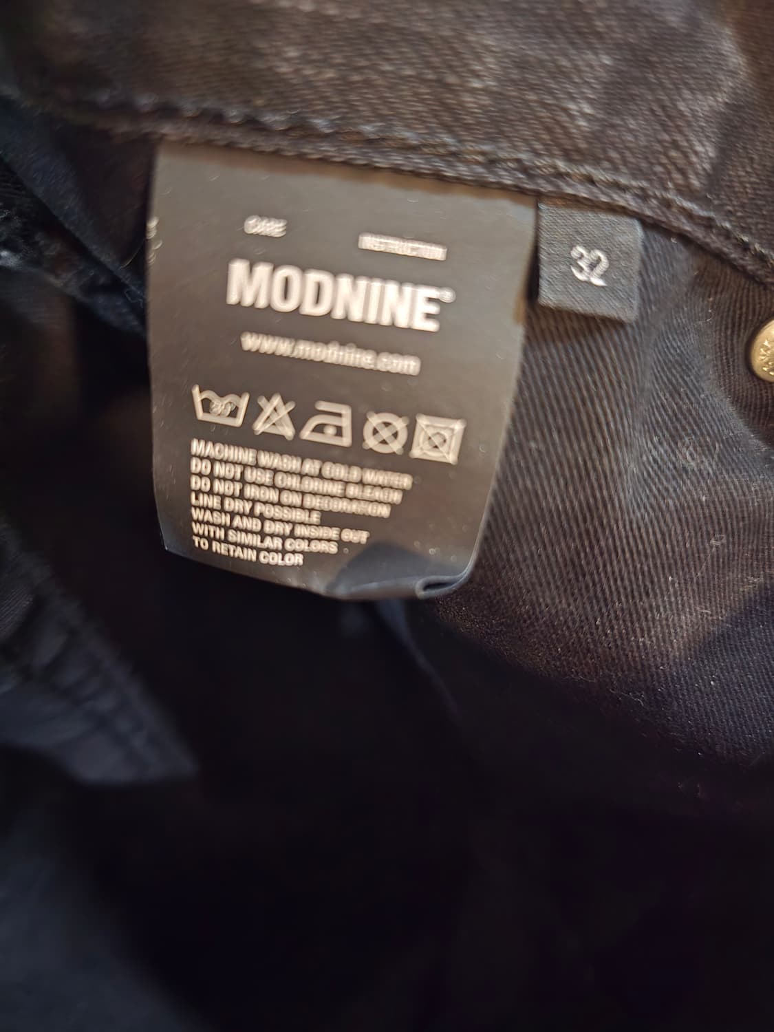 모드나인.mod9 블랙데님진 32사이즈입니다. 상품이미지6