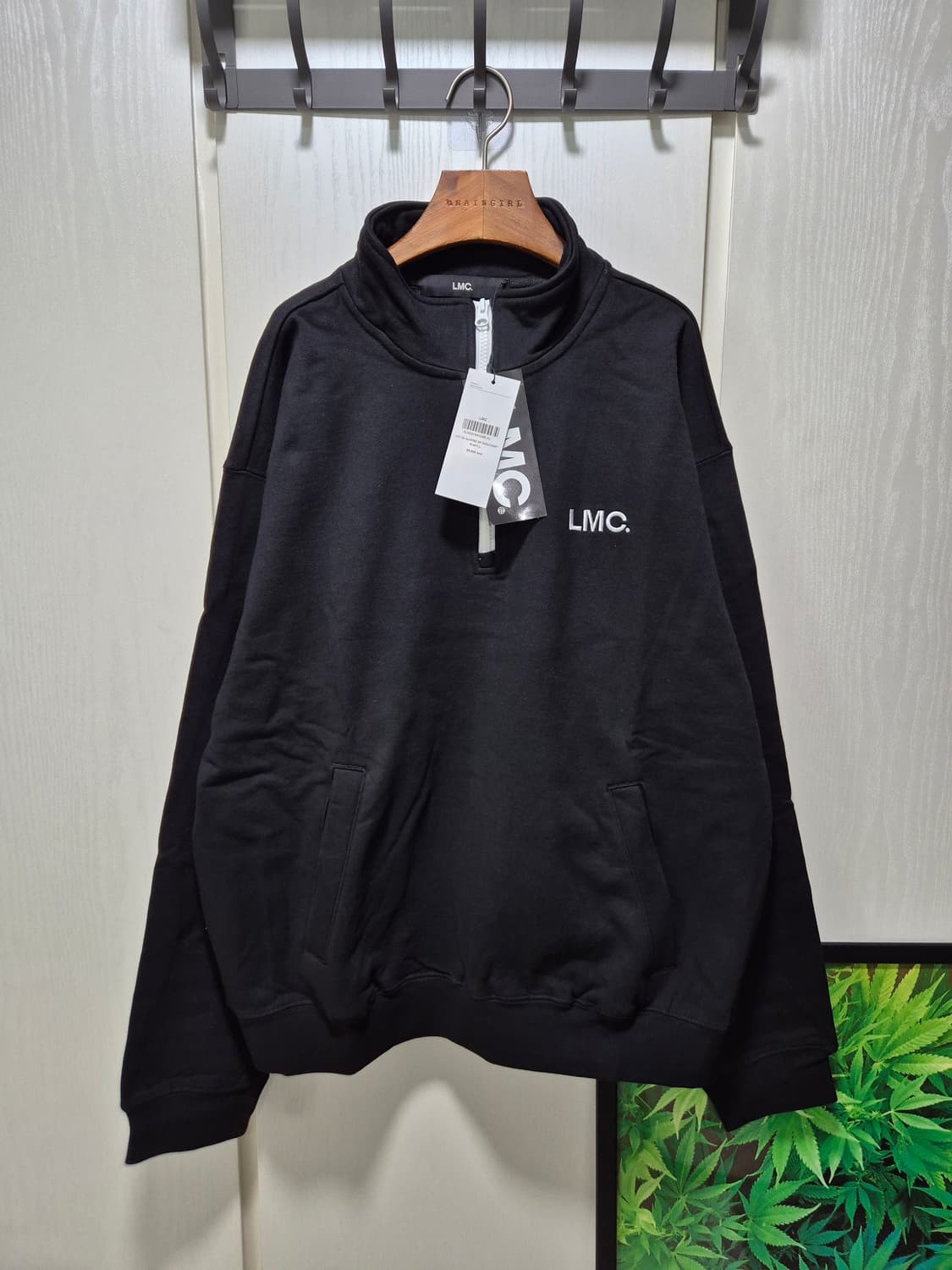 LMC 하프집업 맨투맨 블랙.새상품 상품이미지1