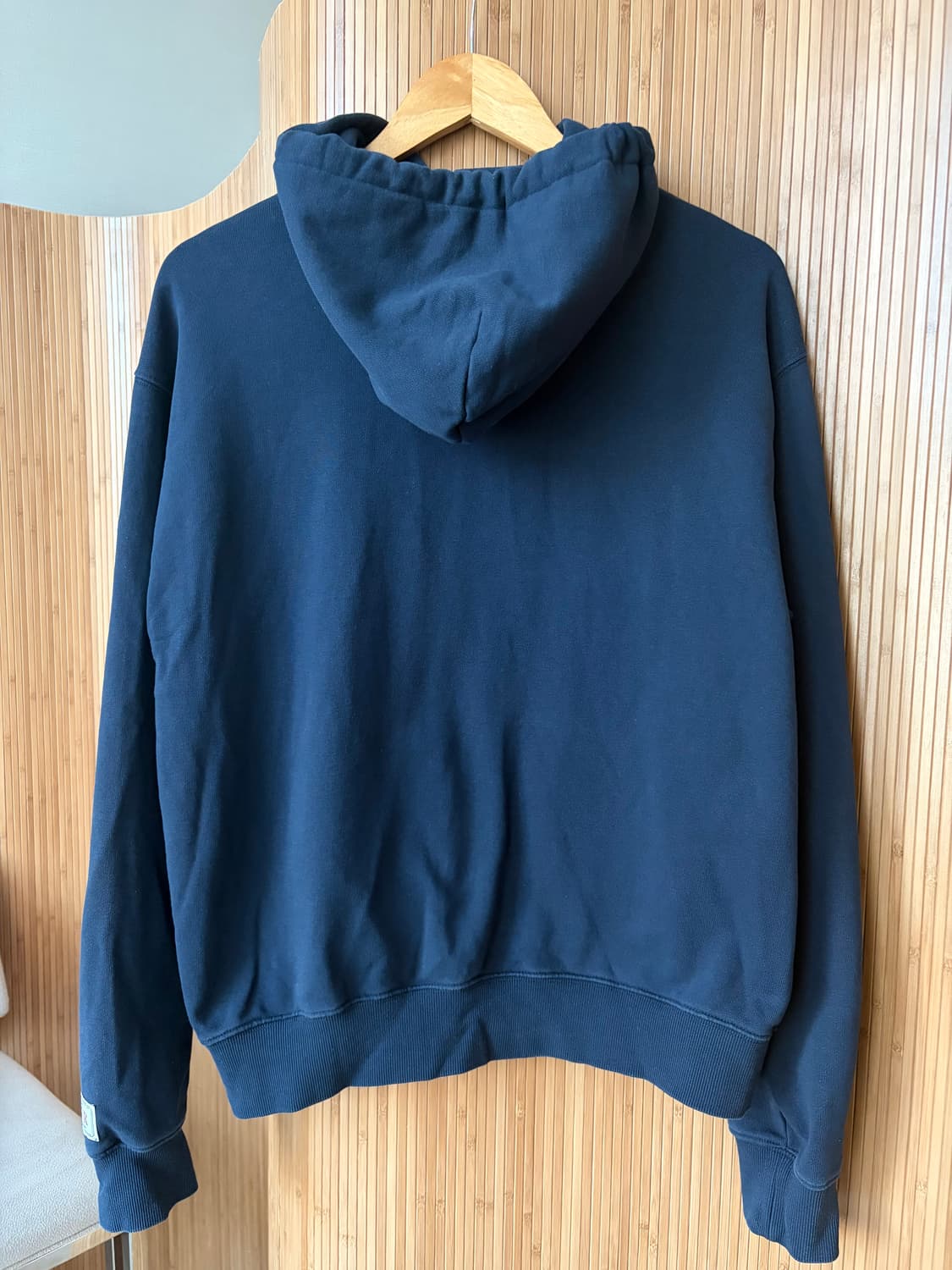 SATUR 네이비 후드티 상품이미지2