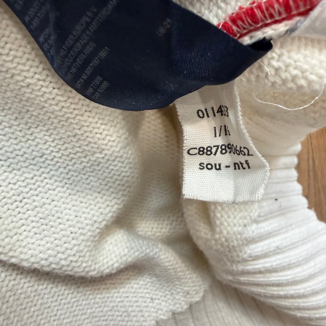 타미 힐 피거 스트라이프 크루넥 니트 상품이미지4