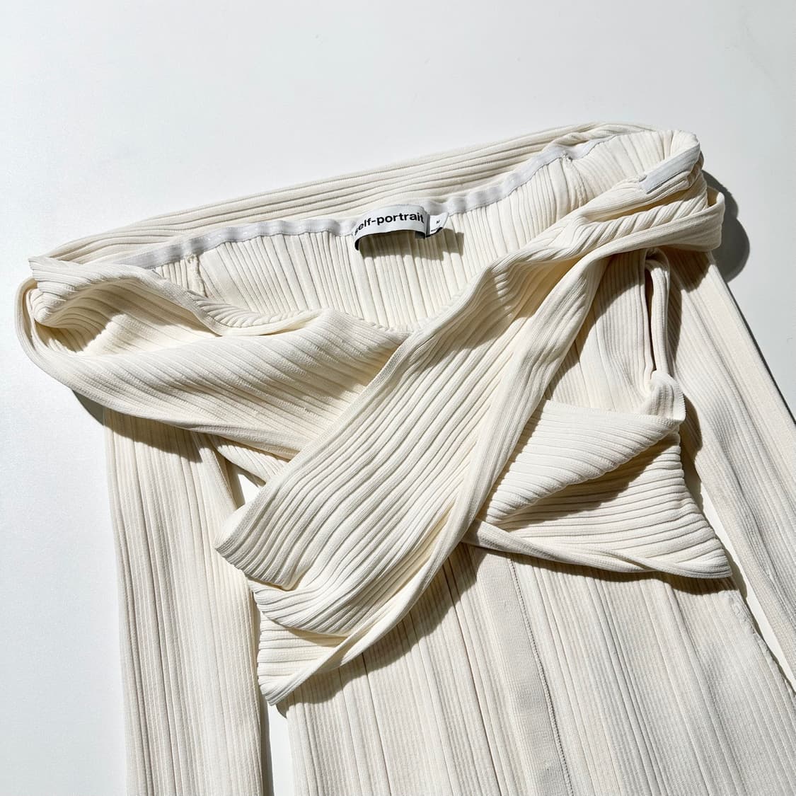 셀프 포트레이트 오프숄더 니트 탑 상품이미지3