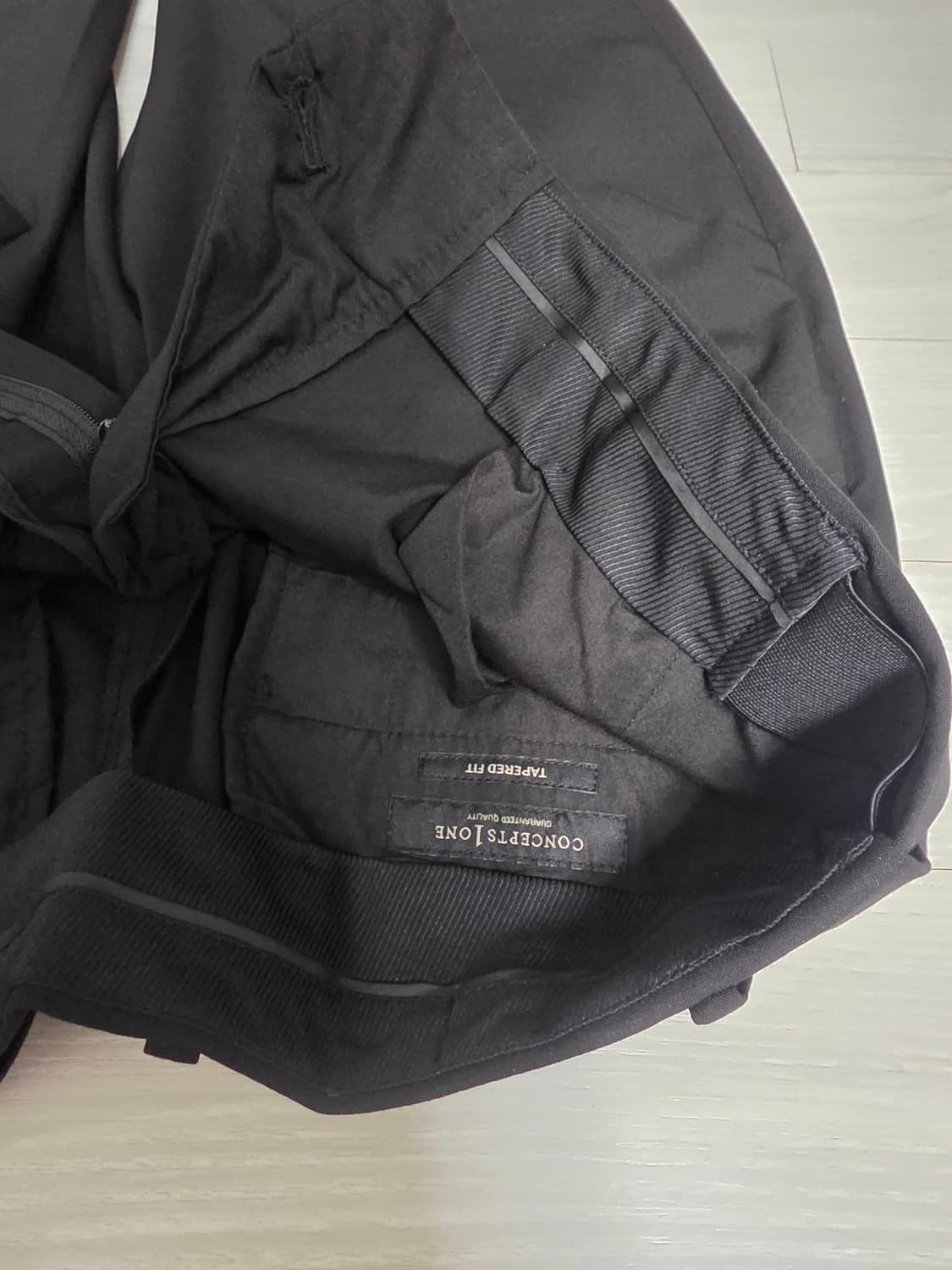 컨셉원 히든밴딩 테이퍼드 핏 슬랙스 32사이즈 상품이미지3