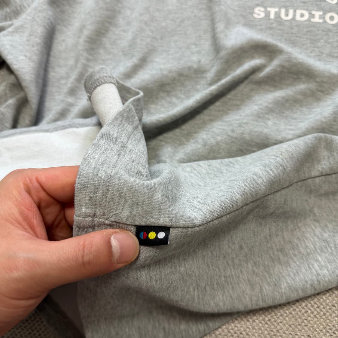 아이앱 스튜디오 로고 반팔티 상품이미지4