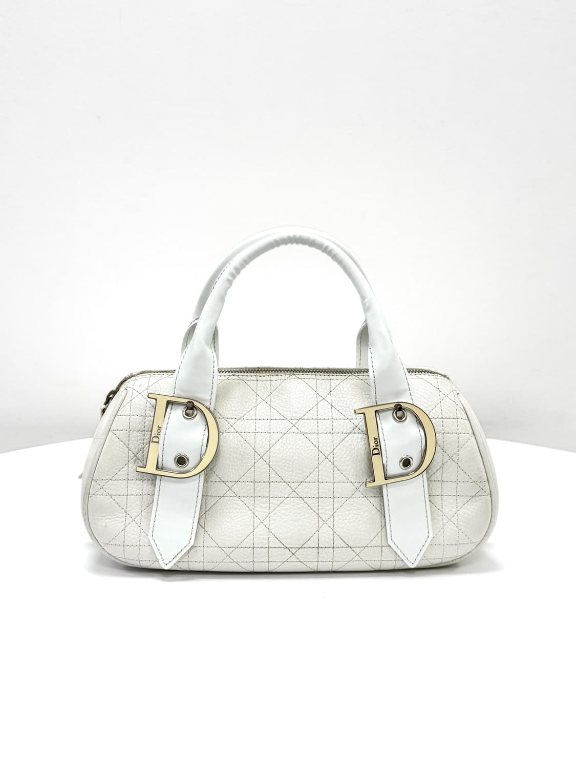 디올 까나쥬 퀼팅 레더 D 버클 미니 토트백 상품이미지2