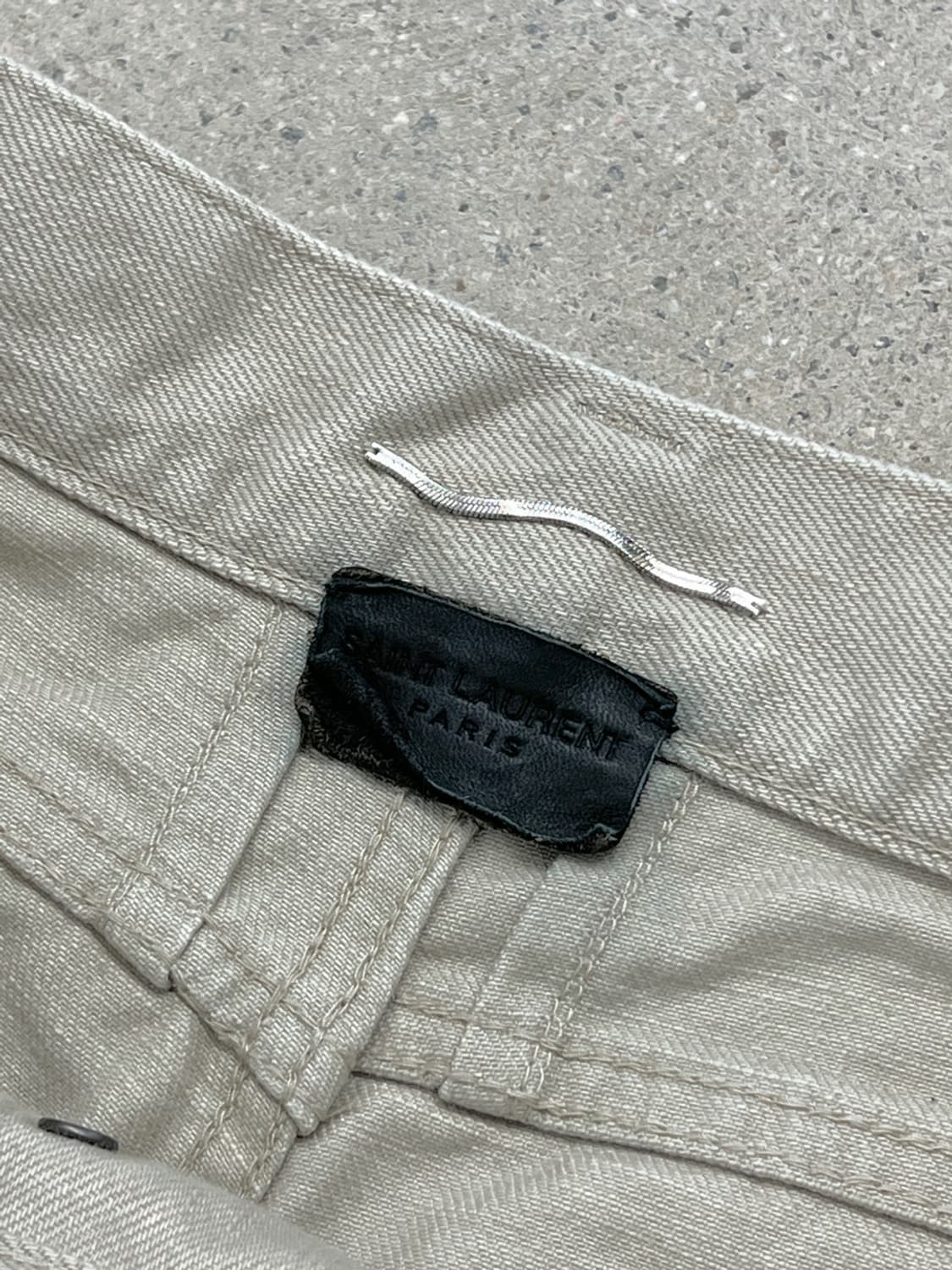 생로랑 13SS D01 라이트베이지 슬림진 상품이미지8