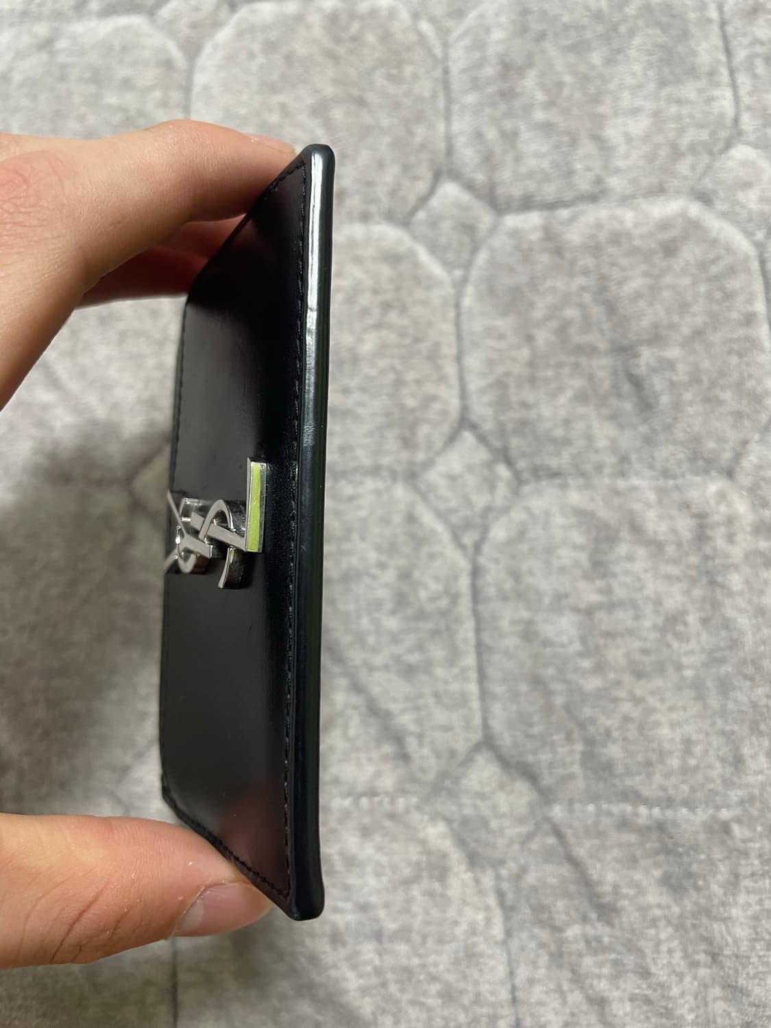 생로랑 모노그램 카드지갑 상품이미지6