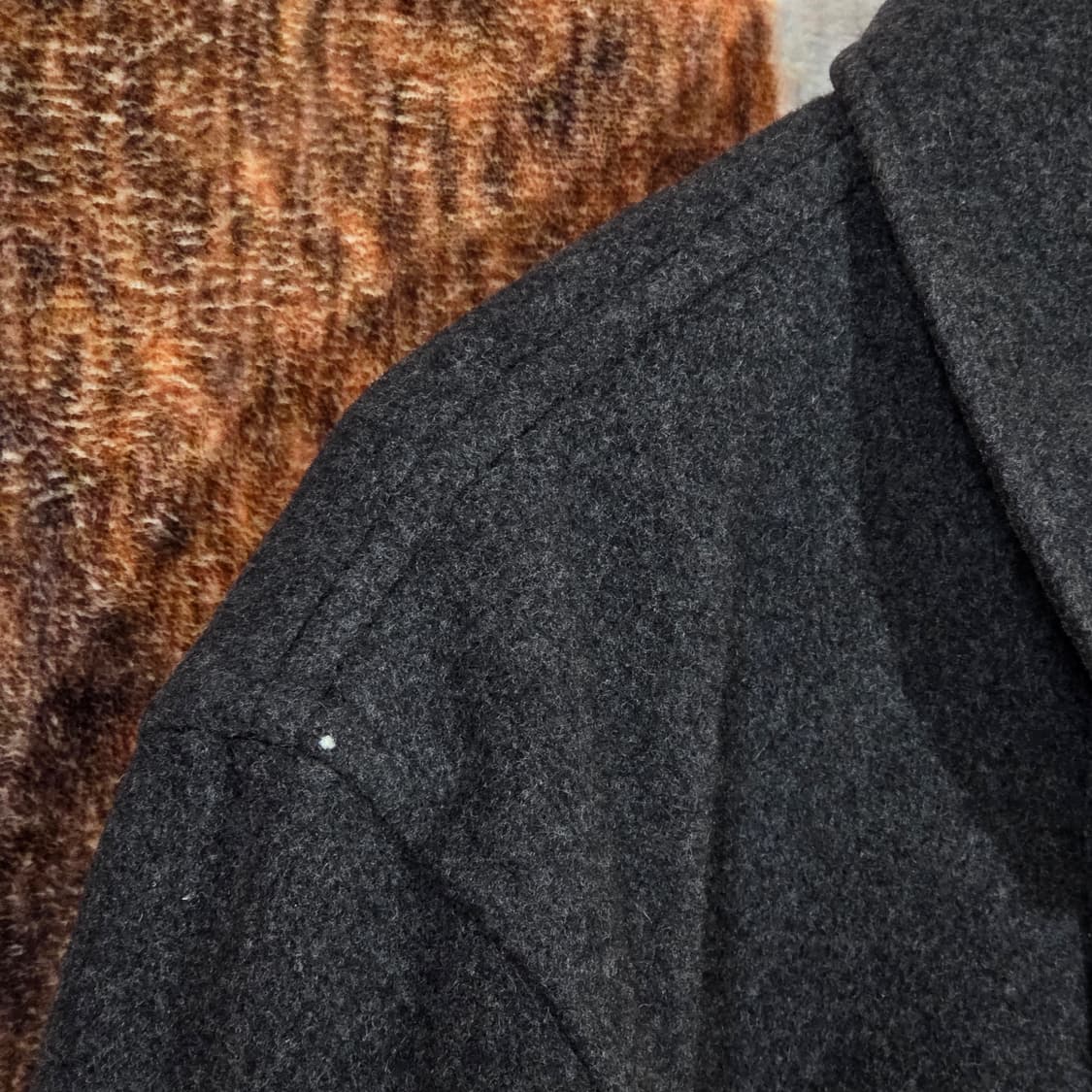 일본 빈티지 더블 버튼 차콜 누빔 미디 코트 상품이미지3