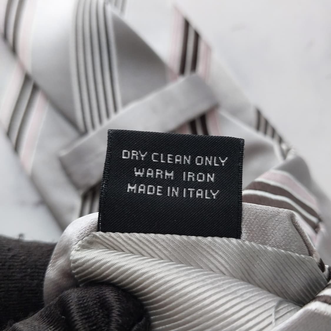 에르메네질도 제냐 실크 스트라이프 넥타이 9.1cm B등급 K1757
 상품이미지4