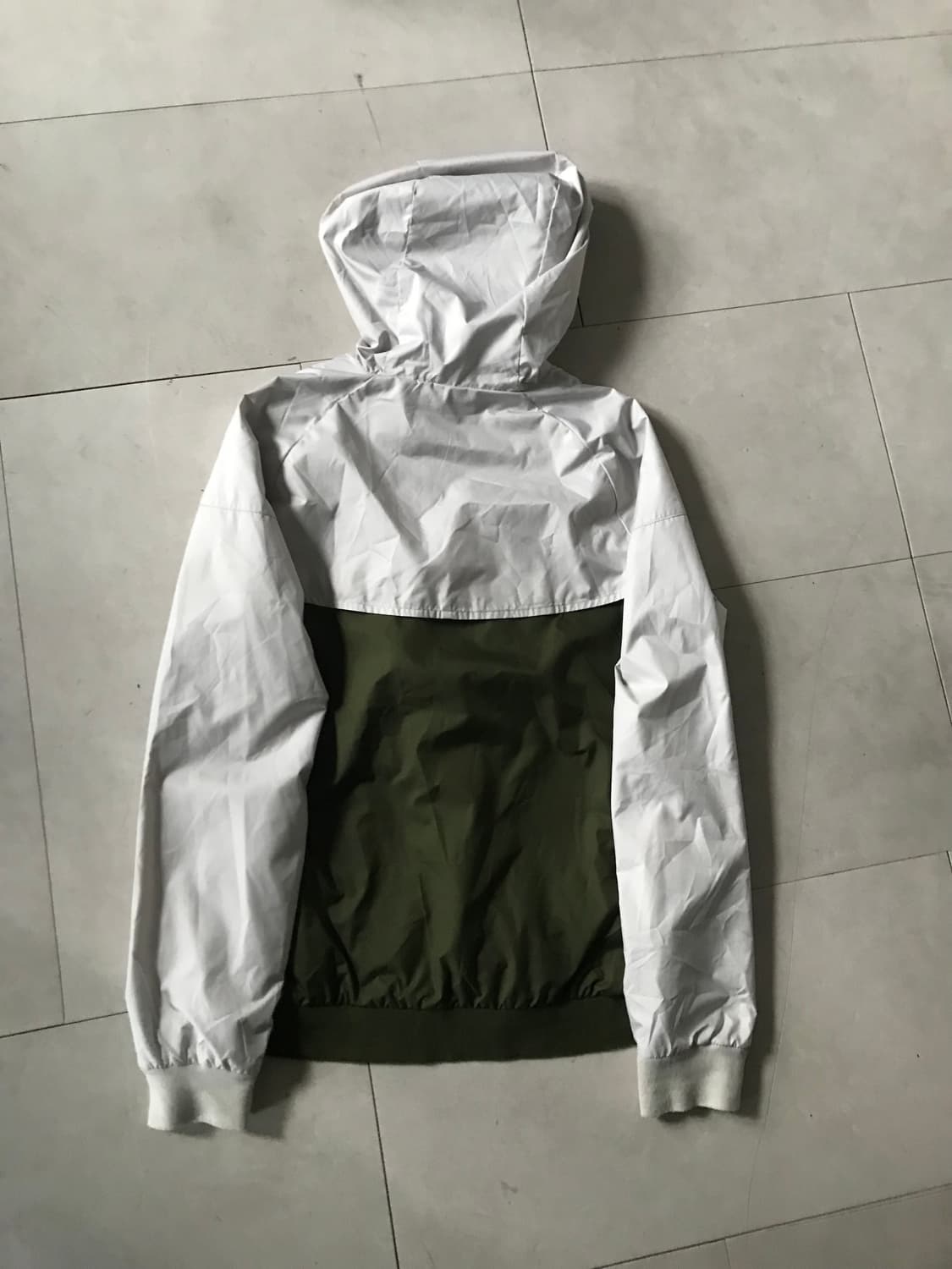 나이키 카키 후드 바람막이 상품이미지10