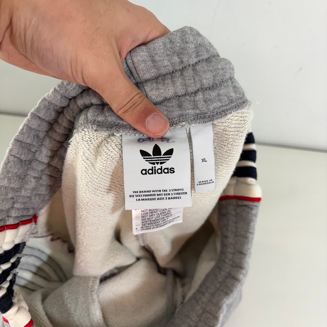 L-XL 아디다스오리지날 그레이 사이드삼선 루즈핏 코튼 조거팬츠 상품이미지5