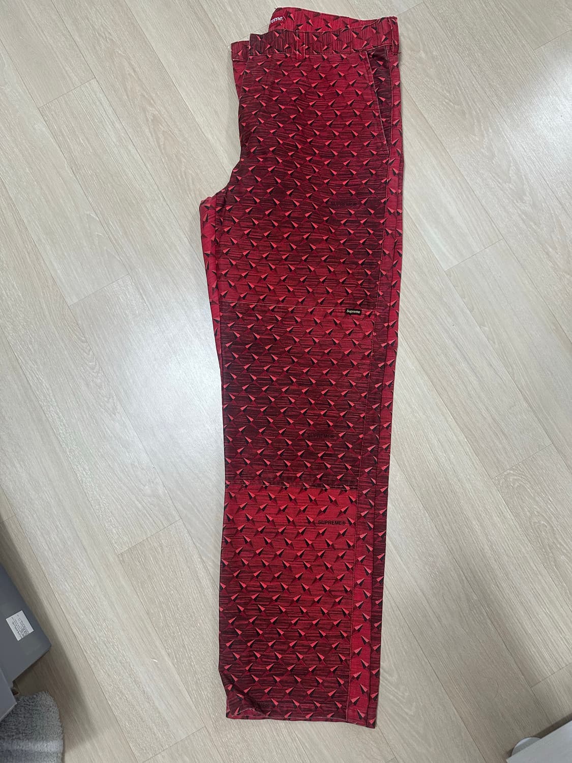 [34] 슈프림 마름모 패턴 팬츠 레드 색상 상품이미지5