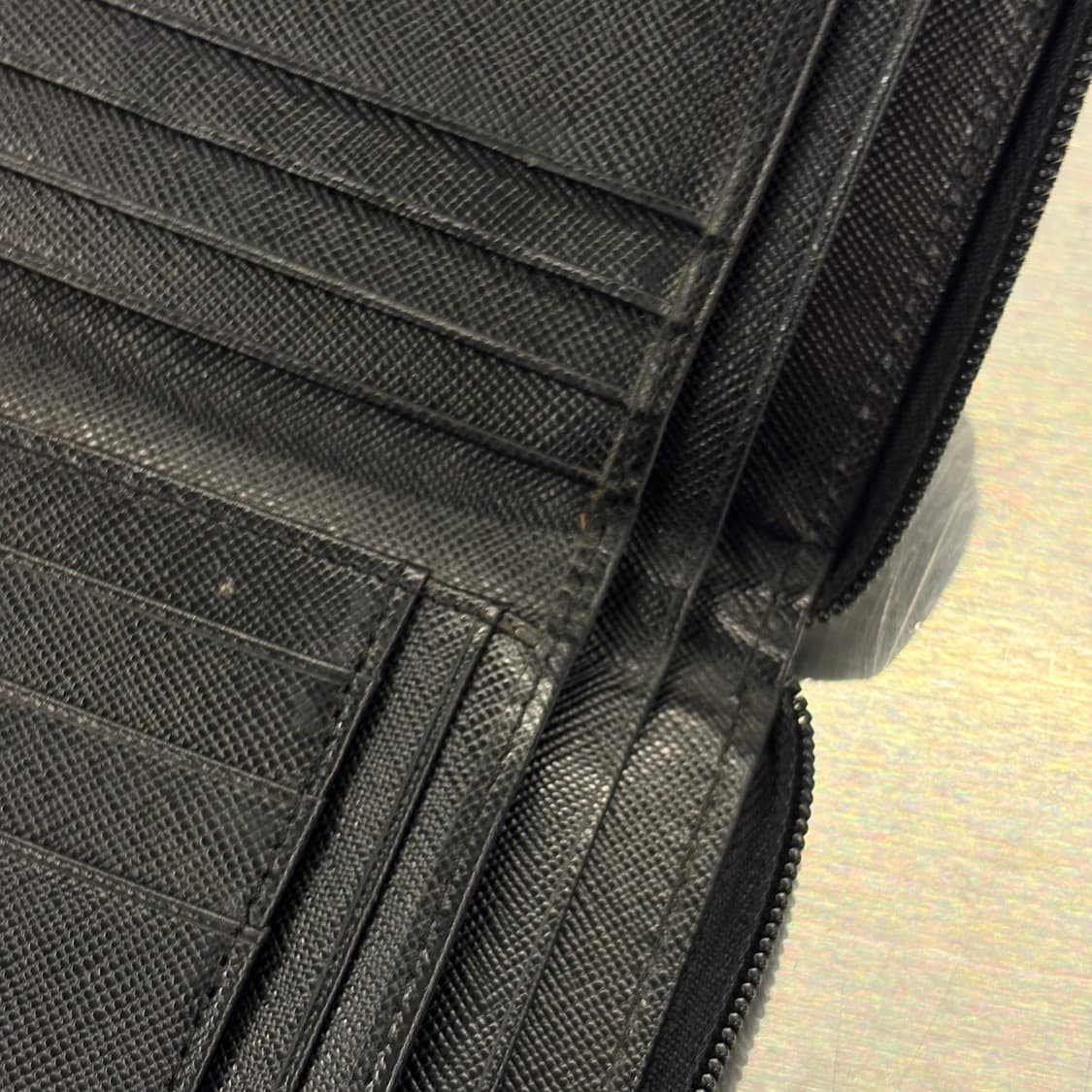 프라다 나일론 지갑 상품이미지8