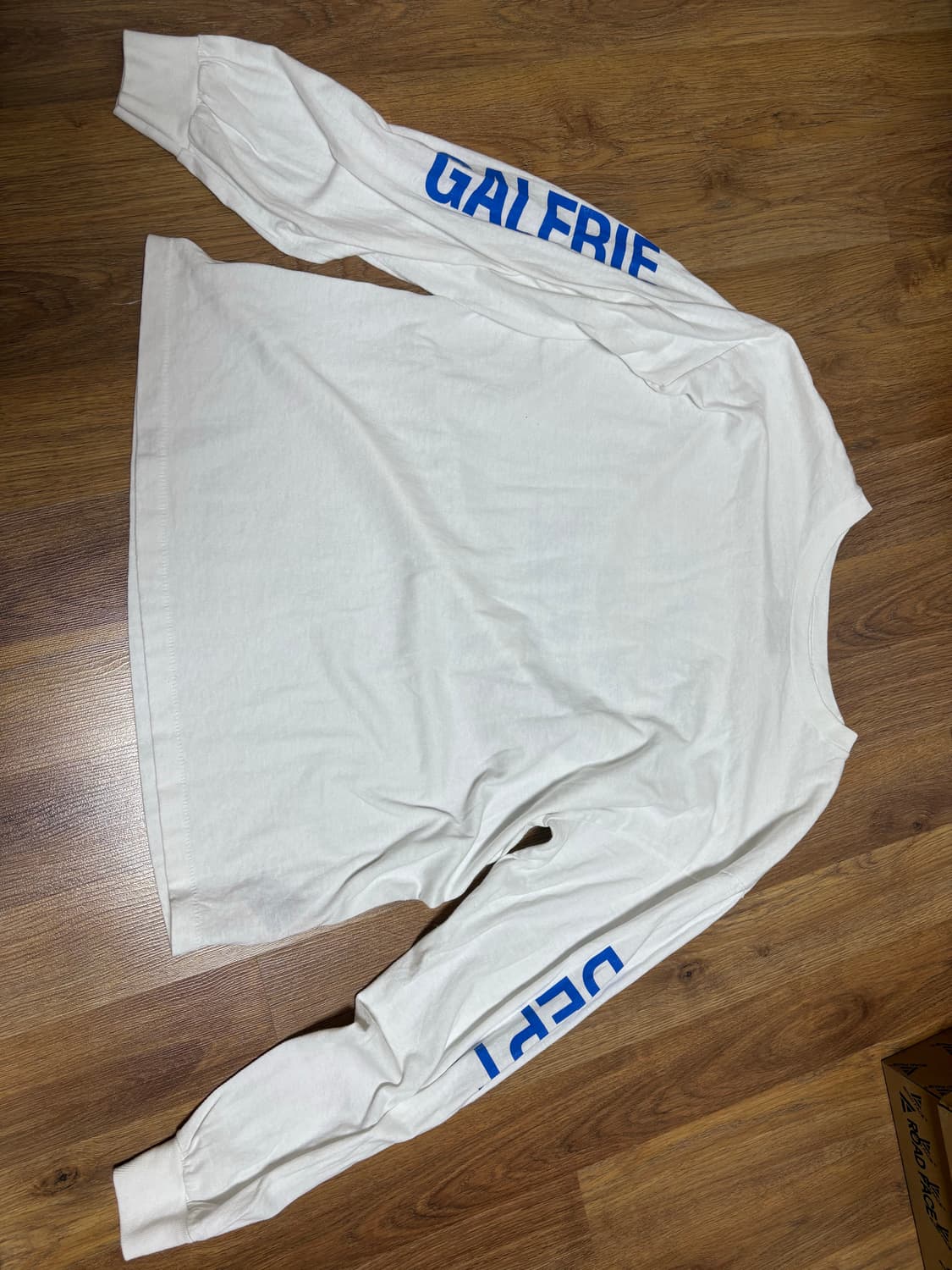 갤러리 디파트먼트 프렌치 컬랙터 롱슬리브 티셔츠 L 상품이미지1
